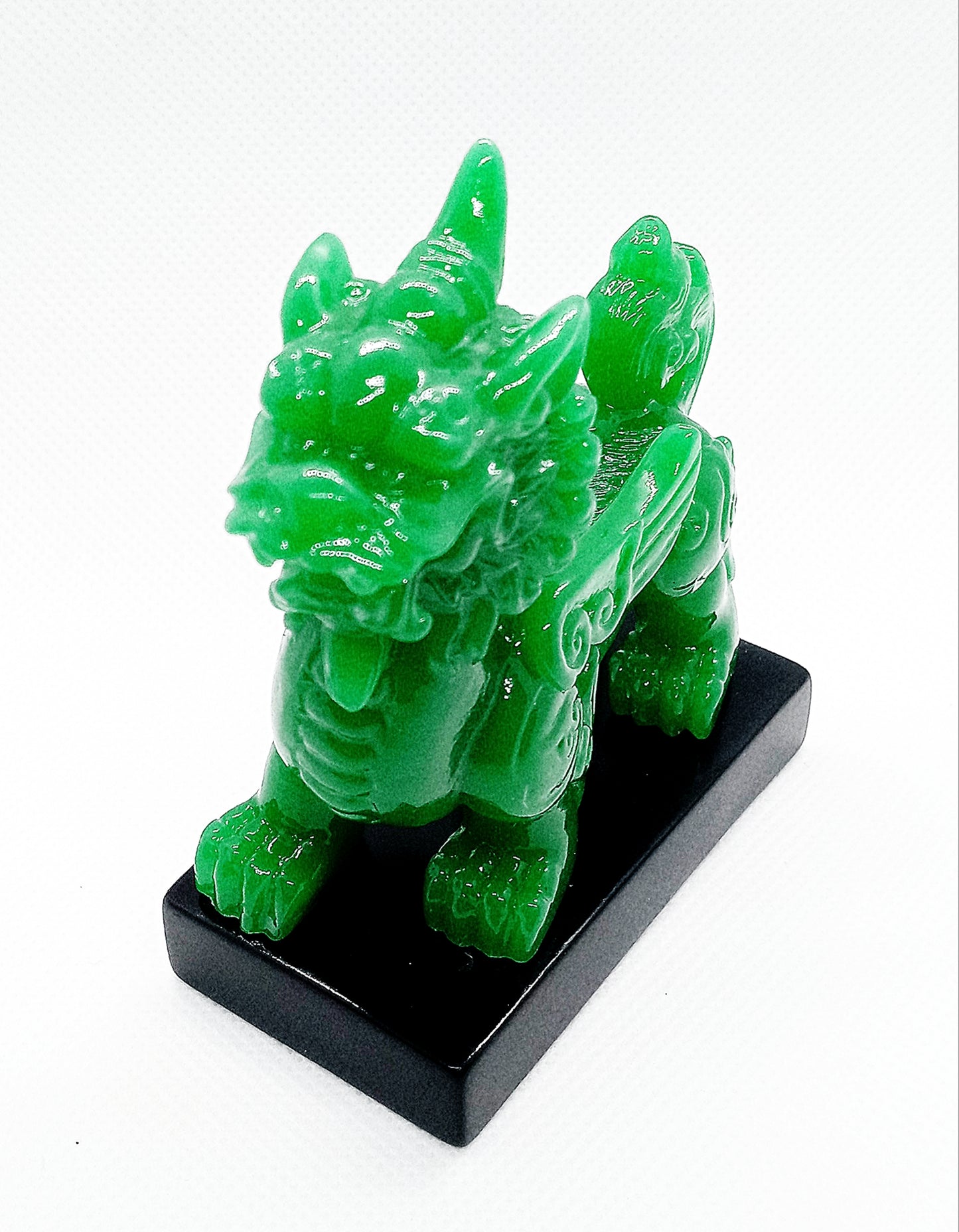 Dragón de jade chino verde