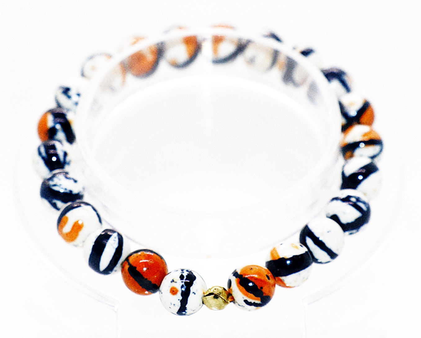 Pulsera de jade con flores y lluvia de Coffee Mike