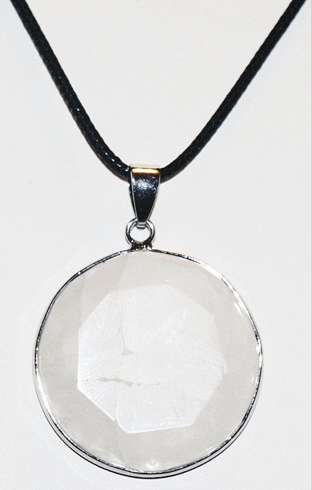 Colgante y collar de cuarzo transparente