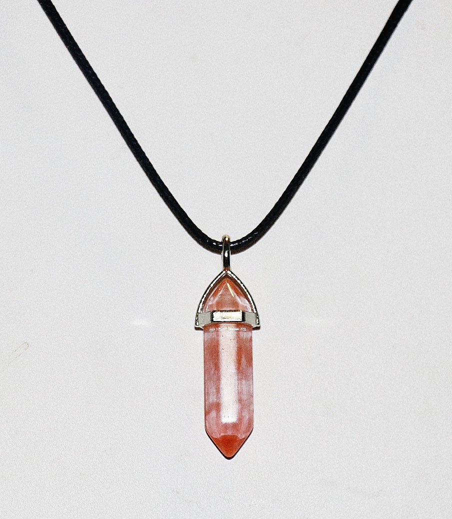 Colgante y collar de cuarzo rosa