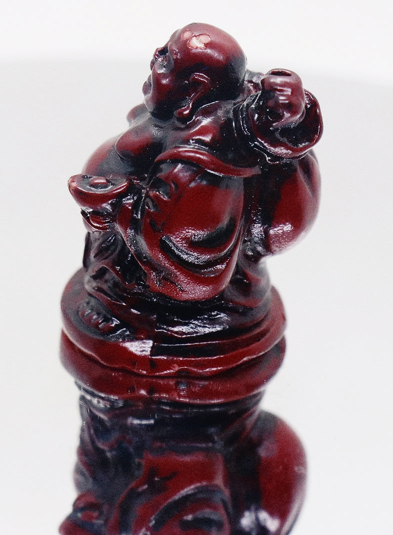 Min Buda feliz de granate rojo