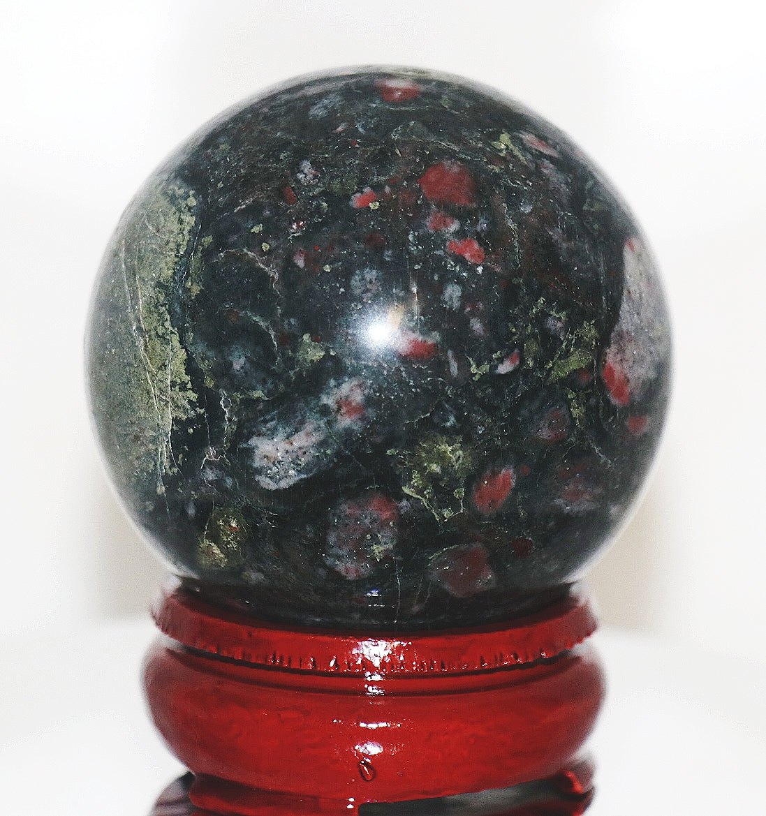 60mm Flower Jade & Stand