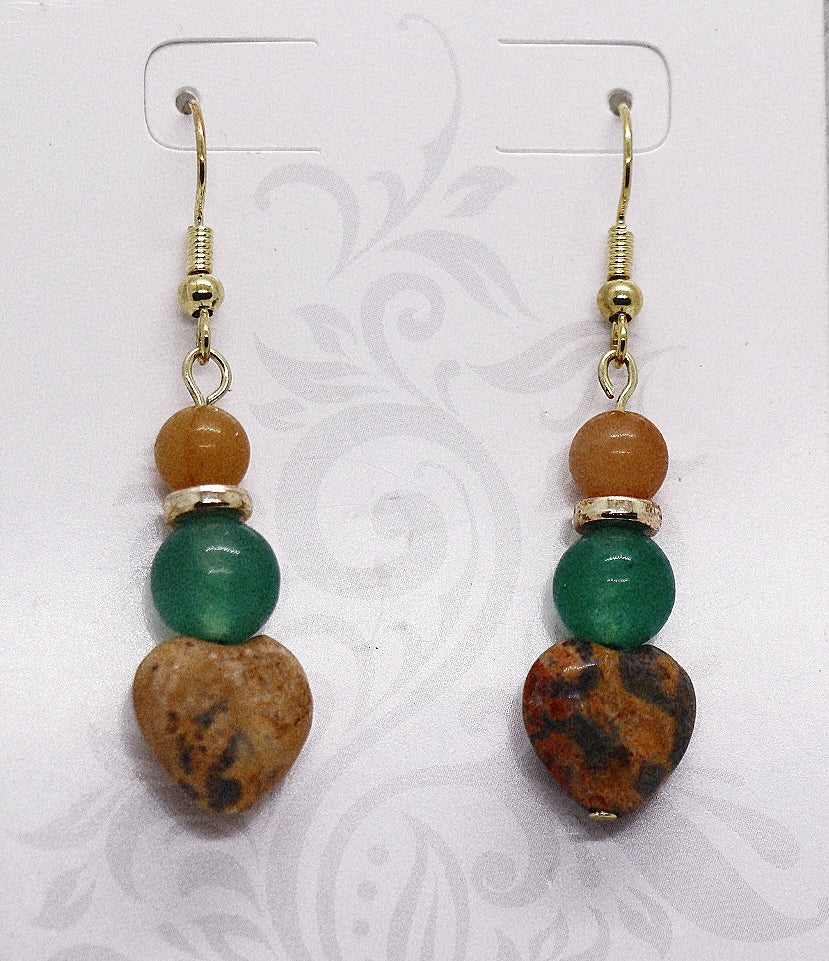 Pendientes con piedras preciosas en forma de corazón de jaspe leopardo