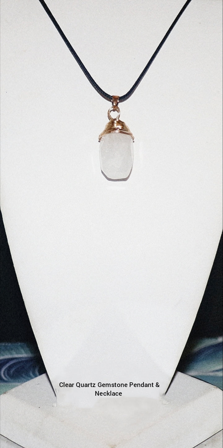 Colgante y collar de piedras preciosas de cuarzo transparente