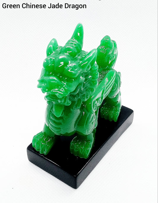 Dragón de jade chino verde